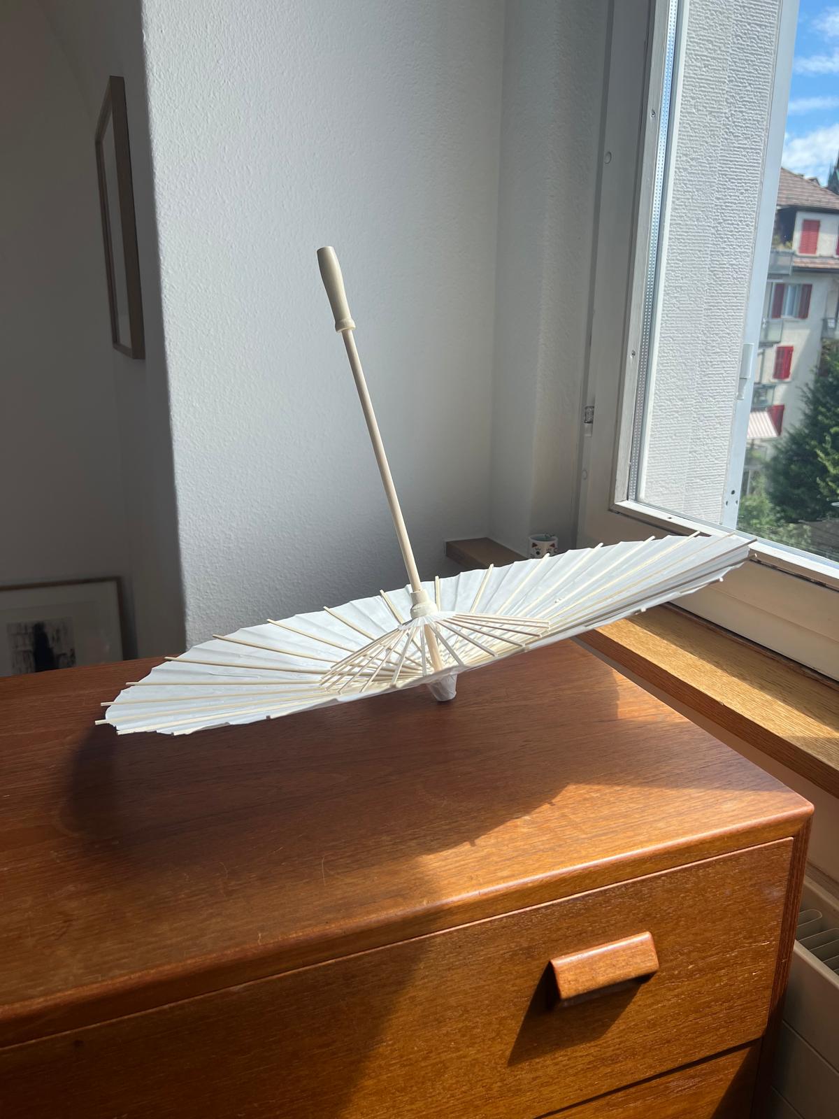 Papier-Sonnenschirm